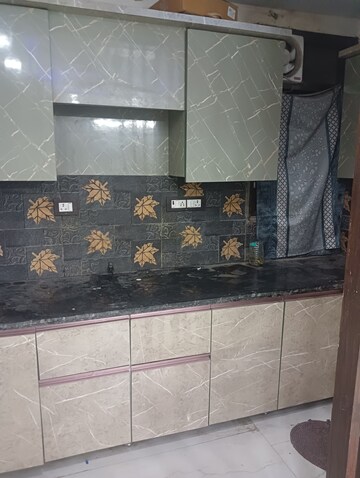 Kitchen in 1.5 BHK Builder Floor at Govindpuri – for Rent