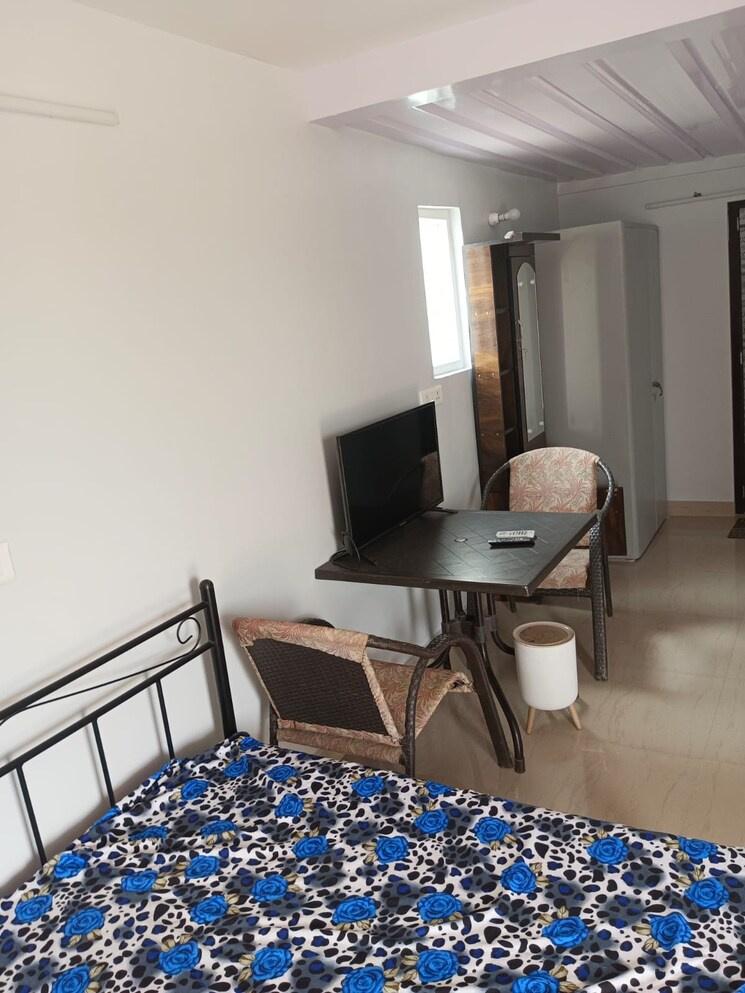 Living Room, gaur-city-2-14th-avenue 3 Bedroom 740 Sq.Ft. Apartment In Sector 16c Greater Noida Greater Noida 9218223