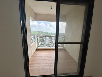 Room in 1 BHK Apartment at Paranjape Blue Ridge, Hinjewadi – for Rent