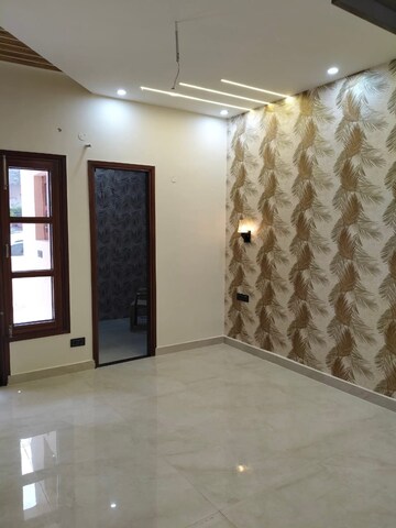 Room in 4 BHK Independent House at Greater Mohali – for Sale