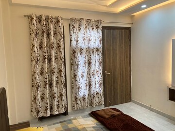 Bedroom in 3 BHK Builder Floor at Hong Kong Bazaar, Sector 57 – for Rent