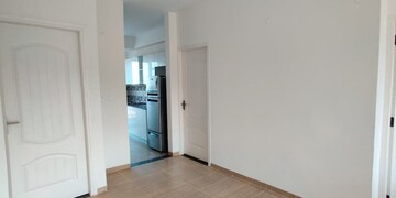 Room in 3 BHK Apartment at Sushma Valencia, International Airport Road – for Rent