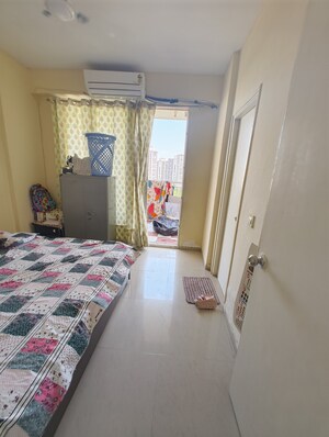 1 BHK Apartment For Rent in Shree Vardhman Green Court, Sector 90