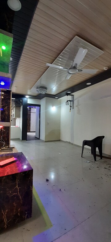 Furnished Amenities in 3 BHK Apartment at Land Craft Golf Links Apartment Phase 2, Pandav Nagar – for Sale