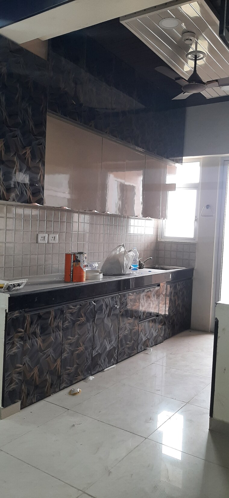 Kitchen, land-craft-golf-links-apartment-phase-2 3 Bedroom 1600 Sq.Ft. Apartment In Pandav Nagar Ghaziabad 9218288