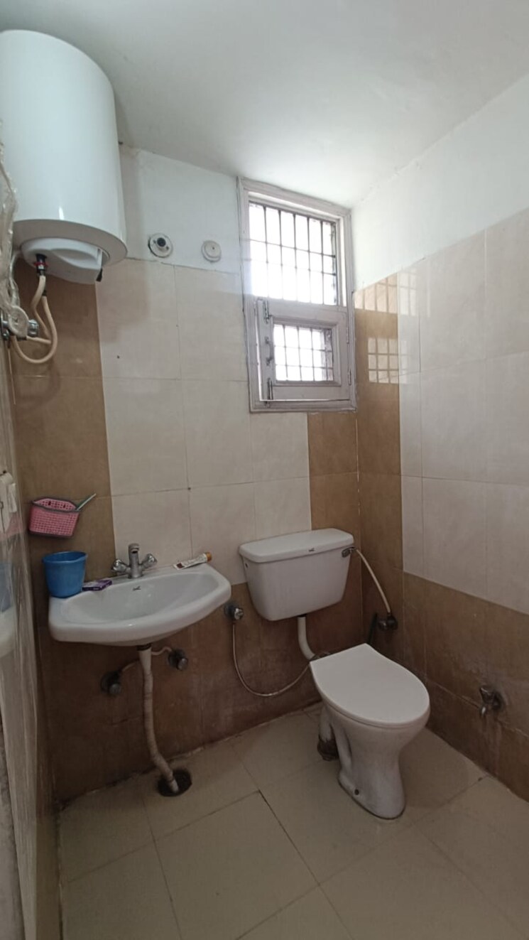 Bathroom, sector 79 2 Bedroom 900 Sq.Ft. Apartment In Sector 79 Mohali 9218291