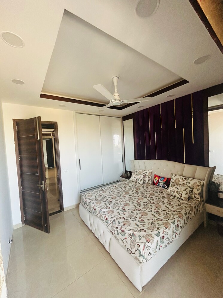 Bedroom, kharar road 2 Bedroom 115 Sq.Yd. Apartment In Kharar Road Mohali 9218307