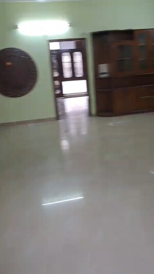 1.5 BHK Builder Floor For Rent in Sector 15a