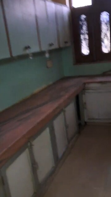 Kitchen in 1.5 BHK Builder Floor at Sector 15a – for Rent