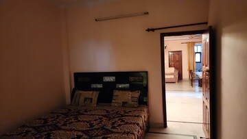 Bedroom in 6 BHK Independent House at Sector 45 – for Rent