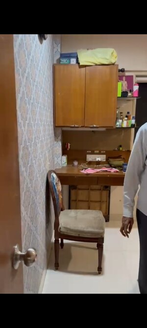 Furnished Amenities in 2 BHK Apartment at Sher E Punjab, Andheri East – for Rent