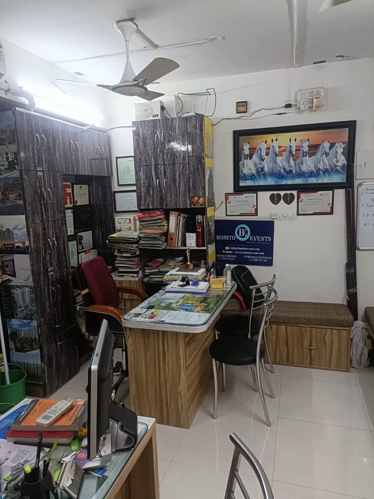 Team Area, geras-imperium-alpha Commercial Office Space in IT/SEZ 210 Sq.Ft. In Kharadi Pune 9218328