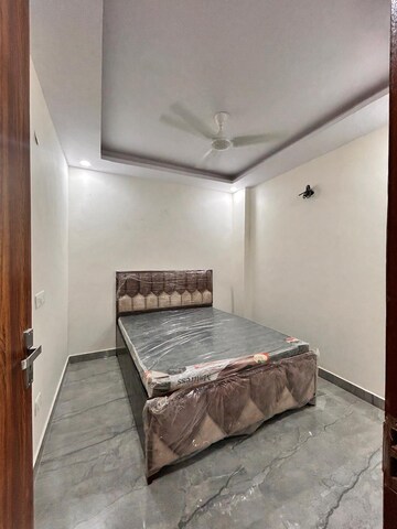 Bedroom in 2 BHK Builder Floor at Govindpuri – for Rent