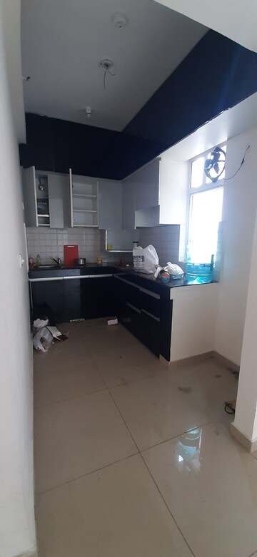 Furnished Amenities in 3 BHK Apartment at Land Craft Golf Links Apartment Phase 2, Pandav Nagar – for Rent