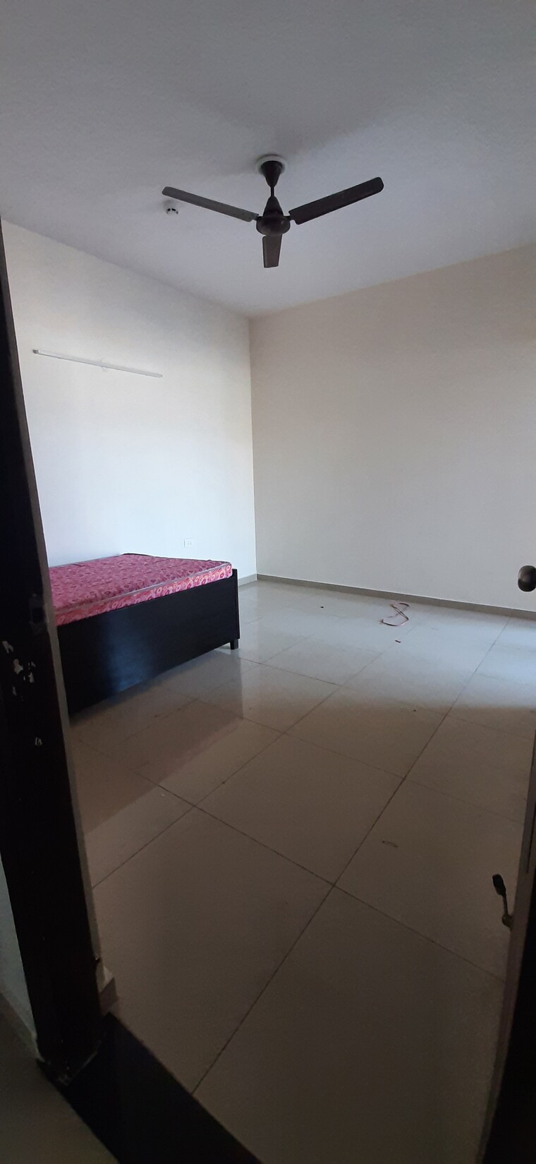 undefined, land-craft-golf-links-apartment-phase-2 3 Bedroom 1600 Sq.Ft. Apartment In Pandav Nagar Ghaziabad 9218378