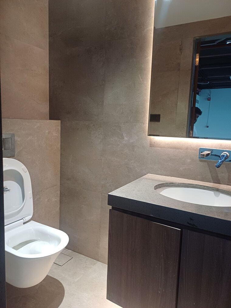 Bathroom, lotus-signature Commercial Office Space 855 Sq.Ft. In Andheri West Mumbai 9218411