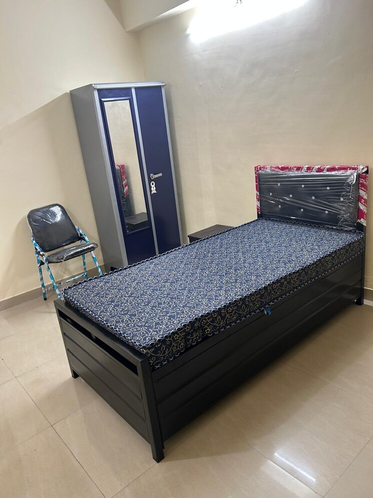 Bedroom, powai Pg For Boys & Girls In Powai 9218434
