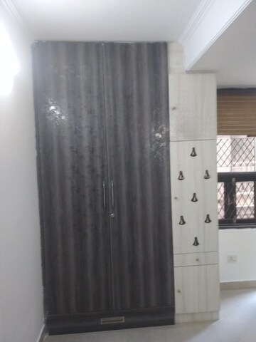 Room in 2 BHK Builder Floor at Sultanpur – for Sale