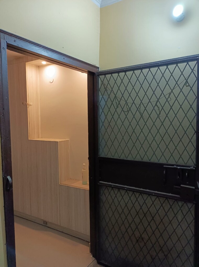 Living Room, sultanpur 2 Bedroom 1000 Sq.Ft. Builder Floor In Sultanpur Delhi 9218423