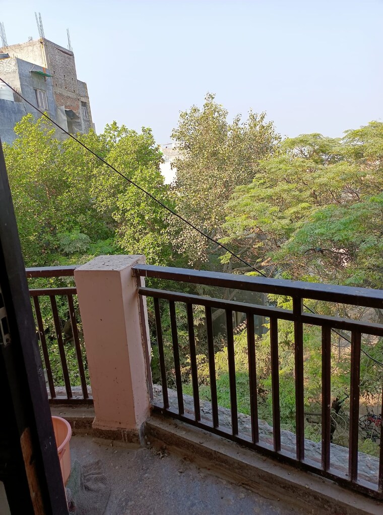 Balcony, sultanpur 2 Bedroom 1000 Sq.Ft. Builder Floor In Sultanpur Delhi 9218423