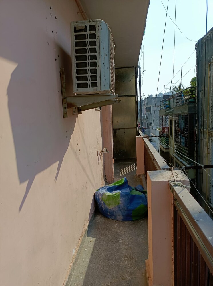 Balcony, sultanpur 2 Bedroom 1000 Sq.Ft. Builder Floor In Sultanpur Delhi 9218423