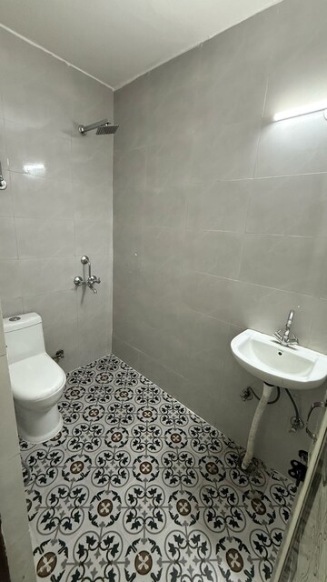 Bathroom in 2 BHK Builder Floor at Saket – for Rent