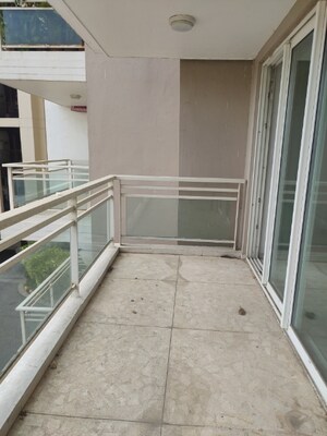 Balcony in 4 BHK Apartment at DLF Park Place, Sector 54 – for Rent