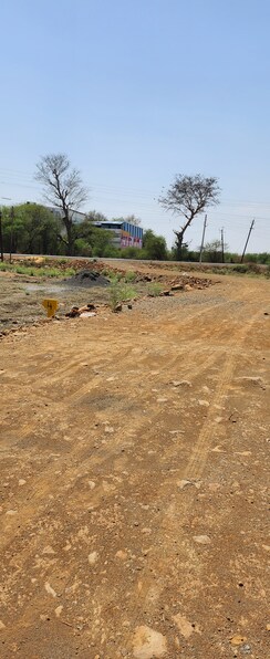 Plot For Sale in Katangi