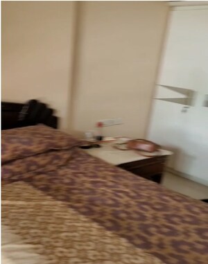 Bedroom in 2 BHK Apartment at Vanamali CHS, Chembur – for Rent