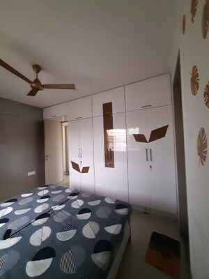 Bedroom in 2 BHK Apartment at Sheth Vasant Oasis, Andheri East – for Rent