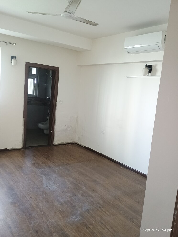 undefined, indiabulls-centrum-park 2.5 Bedroom 1420 Sq.Ft. Apartment In Sector 103 Gurgaon 9218640