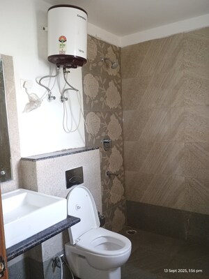 Team Area in 2.5 BHK Apartment at Indiabulls Centrum Park, Sector 103 – for Rent