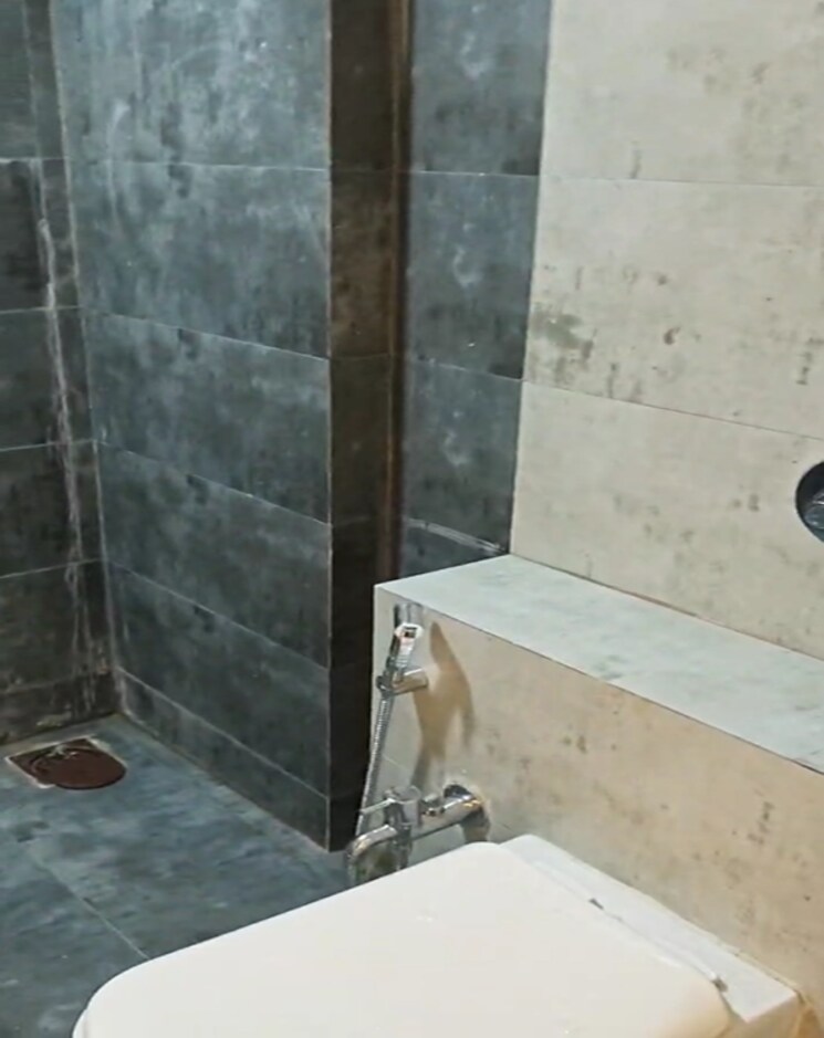 Bathroom, krishiv-enclave 2 Bedroom 1040 Sq.Ft. Apartment In Chembur Mumbai 9218634