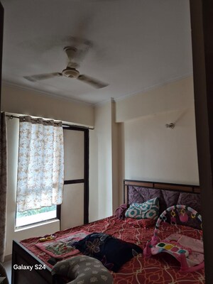 Bedroom in 2 BHK Apartment at Sg Homes, Vasundhara Sector 4 – for Rent