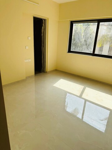 Room in 3 BHK Apartment at BDL Hresa, Chembur – for Rent