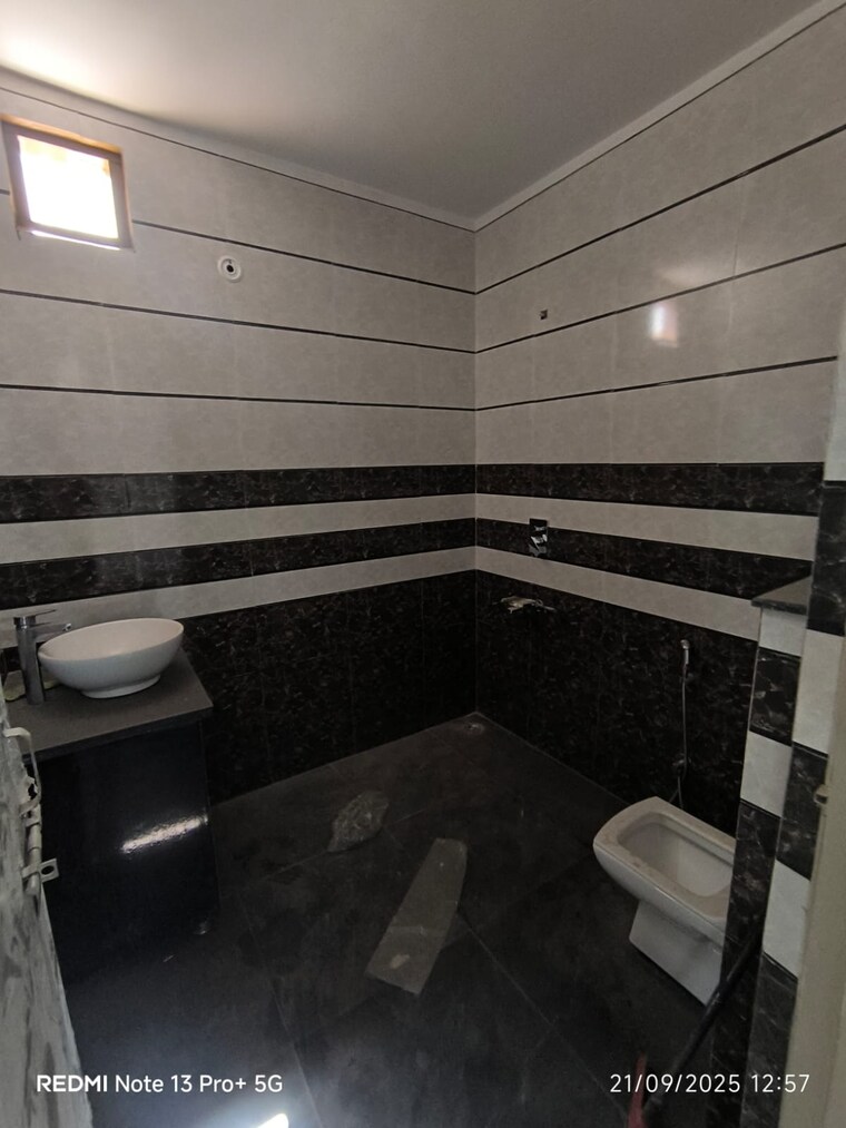 Kitchen, saket 3 Bedroom 1500 Sq.Ft. Builder Floor In Saket Delhi 9218740