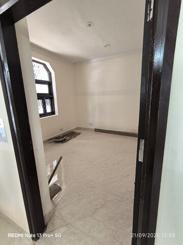 Balcony in 3 BHK Builder Floor at Saket – for Rent