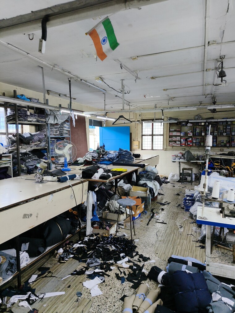 Team Area, nerul-plaza Commercial Shop 3000 Sq.Ft. In Nerul Navi Mumbai 9218766