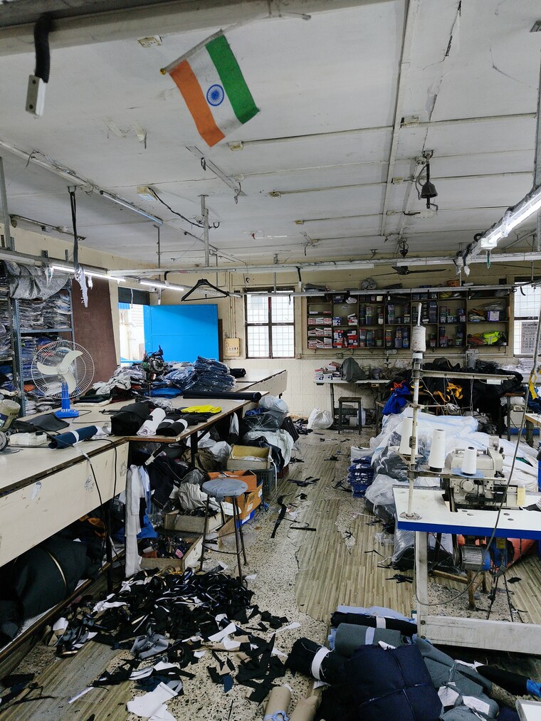 Team Area, nerul-plaza Commercial Shop 3000 Sq.Ft. In Nerul Navi Mumbai 9218766