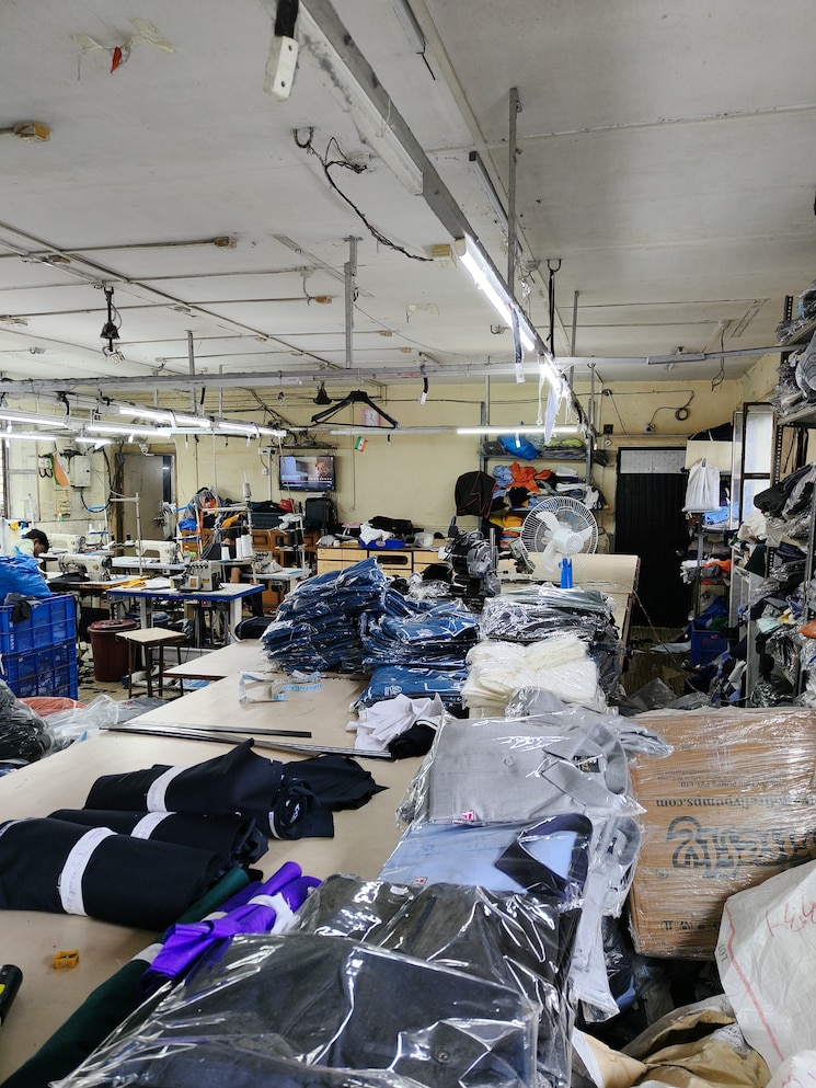 Team Area, nerul-plaza Commercial Shop 3000 Sq.Ft. In Nerul Navi Mumbai 9218766