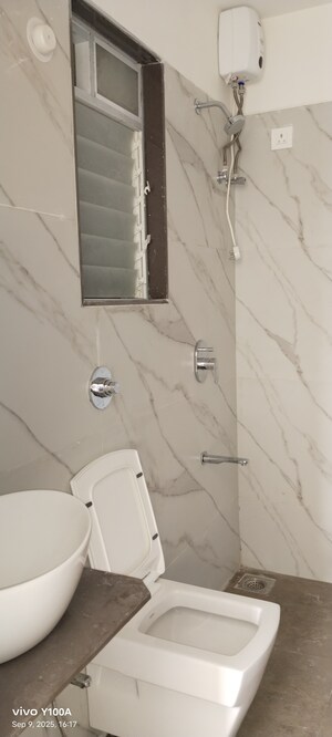 Bathroom in 1 BHK Apartment at Ghatkopar East – for Rent