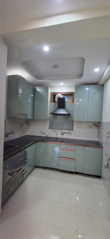 Kitchen in 1.5 BHK Builder Floor at Chattarpur – for Rent