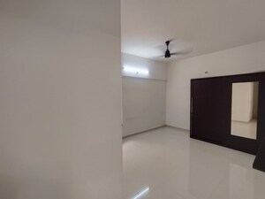 Room in 3 BHK Apartment at Raheja Vistas, Nacharam – for Rent