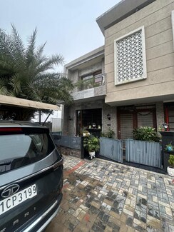 3 BHK + Pooja Room,Study Room,Extra Room Villa For Sale in Sunny Enclave 