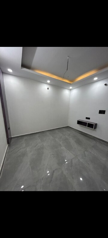 Room in 2 BHK Builder Floor at Jalpura – for Sale