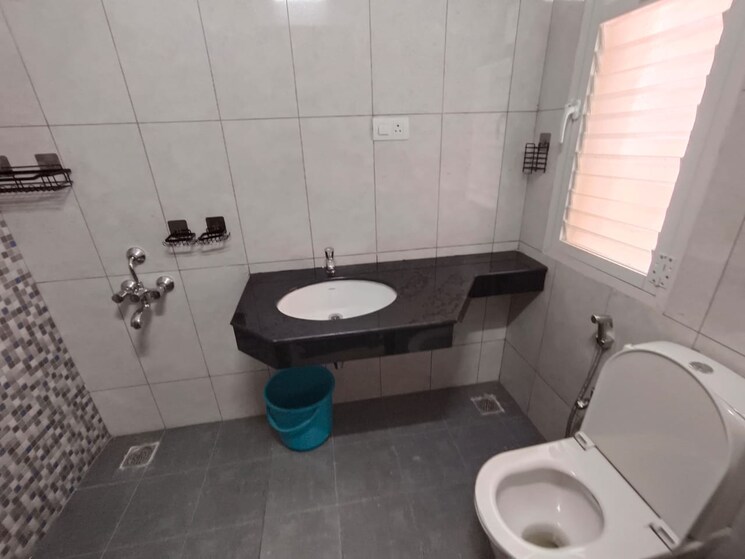 Bathroom, raheja-vistas 3 Bedroom 1540 Sq.Ft. Apartment In Nacharam Hyderabad 9218905