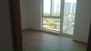 Room in 3 BHK Apartment at Emaar MGF Emerald Hills, Sector 65 – for Rent