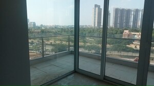 Room in 3 BHK Apartment at Emaar MGF Emerald Hills, Sector 65 – for Rent