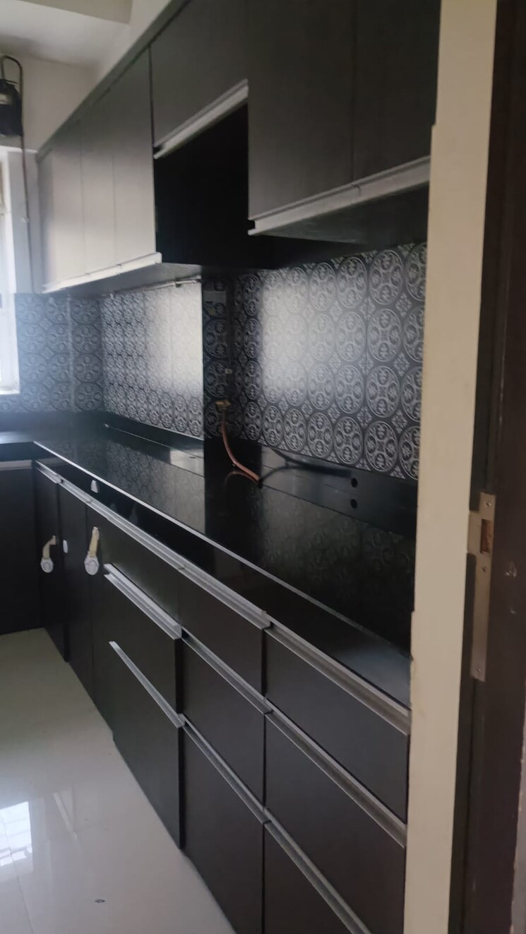 Kitchen, lodha-amara 2 Bedroom 672 Sq.Ft. Apartment In Kolshet Road Thane 9218975