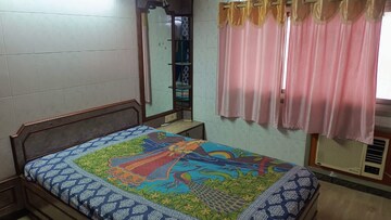 Bedroom in 1 BHK Apartment at Bhatta Chawl, Worli – for Rent